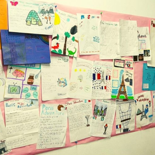 Noticia Leer Paris Adventure Book CBS Language Academy
