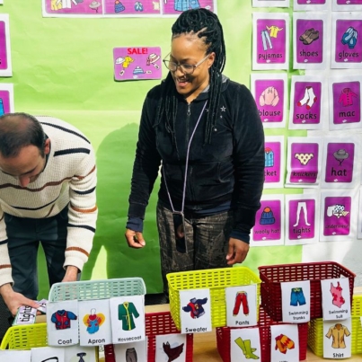 Visita al Clothes Shop de CBS Language Academy Role play ingles-1